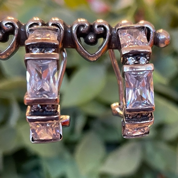 Silpada C1956 RARE Cubic Zirconia Omega Clip on Sterling Silver Earrings - Picture 11 of 16